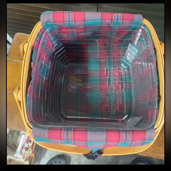 Handmade Longaberger Basket - Picture 5 of 5